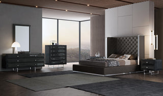 Abrazo Queen Bed Whiteline