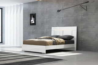 Chloe Queen Bed Whiteline