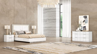 Daisy Queen Bed Whiteline