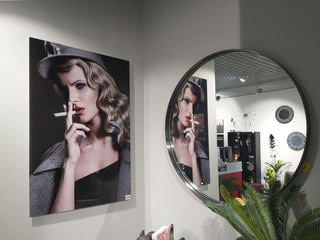Picture Glass Smokey Lady 80x120cm - DEKOR