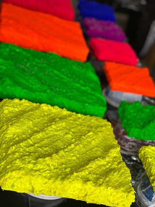 ABSTRACT POP ART NEON TEXTURED WALL Anderson Rojas