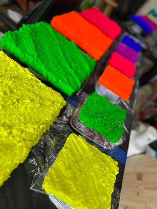 ABSTRACT POP ART NEON TEXTURED WALL Anderson Rojas