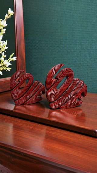 SCULPTURE PHRASE LOVE Anderson Rojas